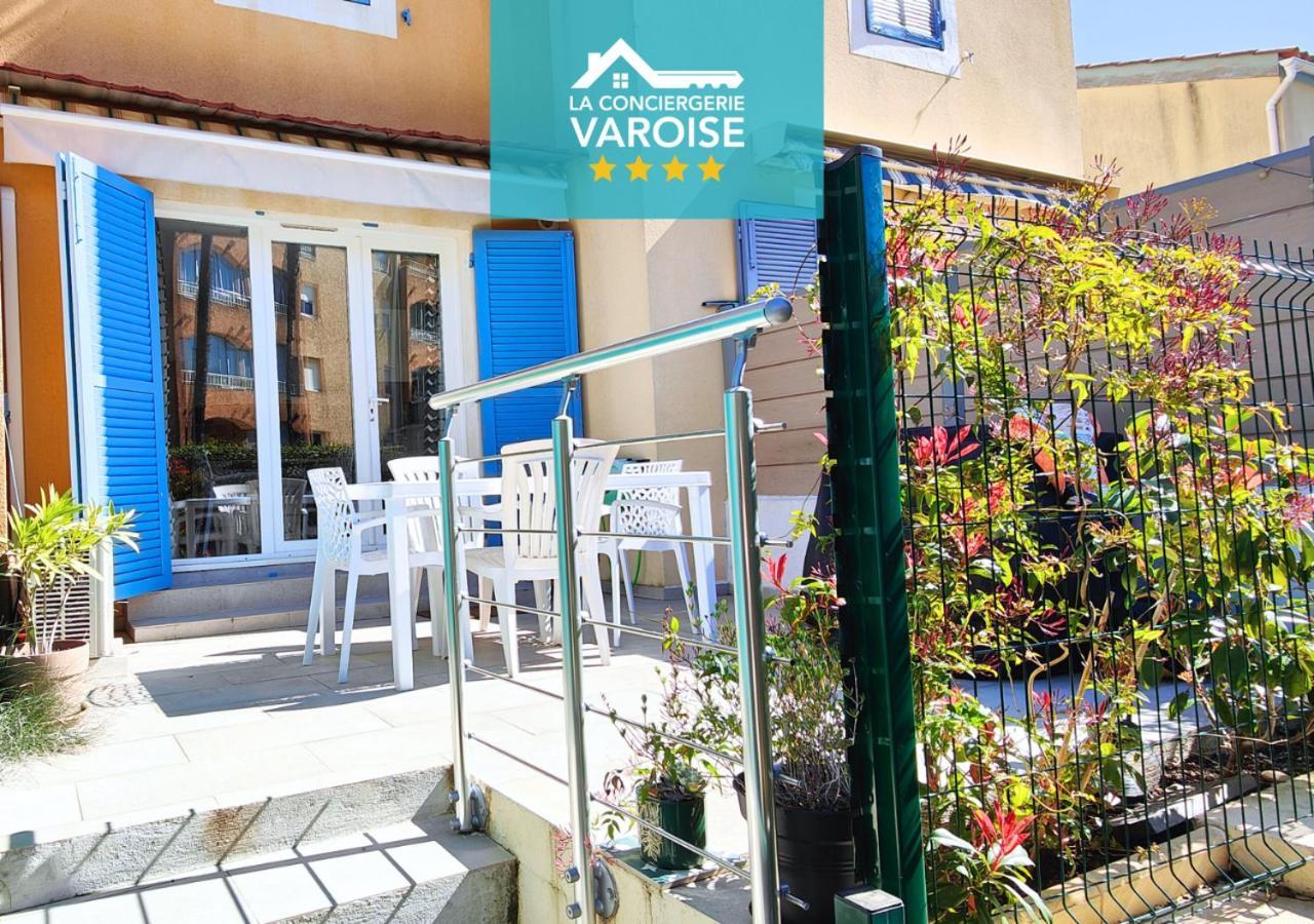 Mazet - A 300M De La Plage / Terrasse / Wifi / La Conciergerie Varoise La Londe-les-Maures Dış mekan fotoğraf